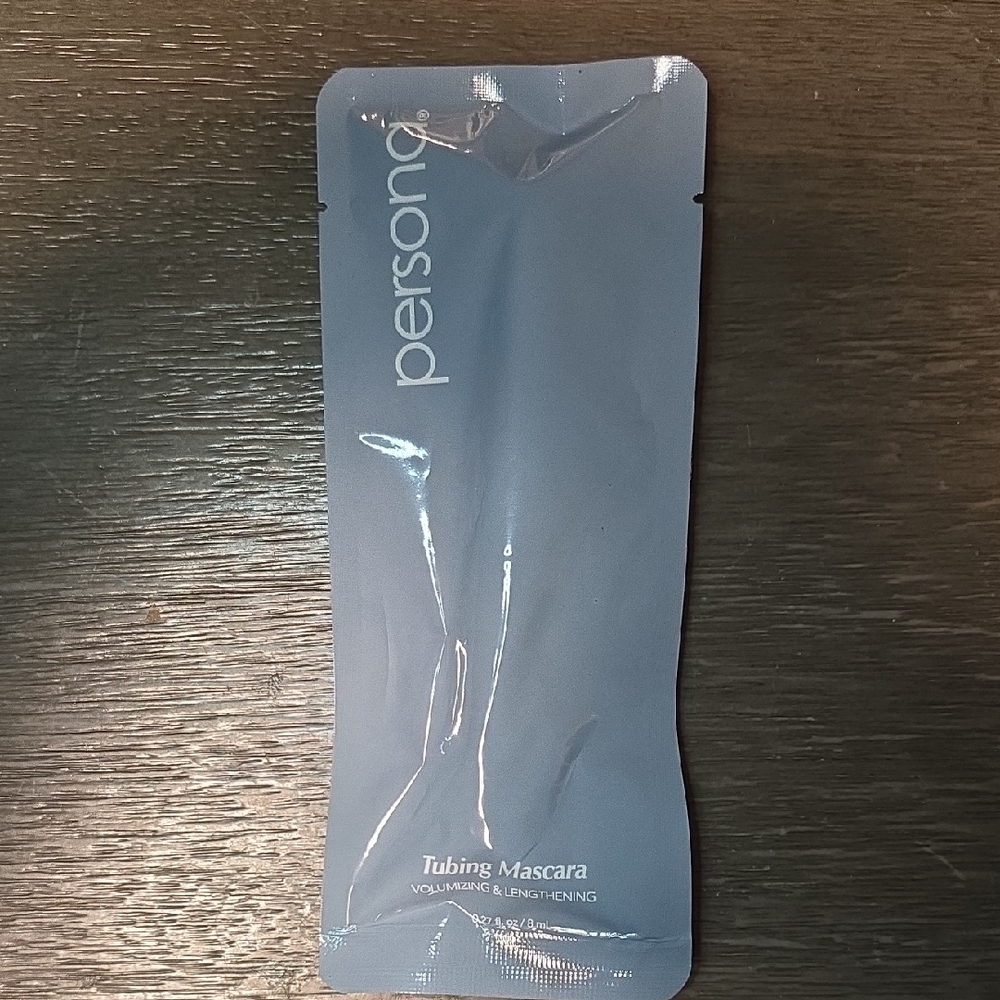 Persona Volumizing Tubing Mascara